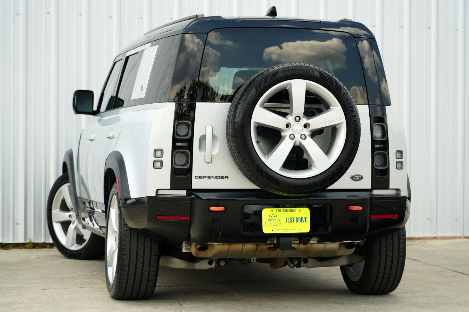 Used 2023 Land Rover Defender 110 X image 6