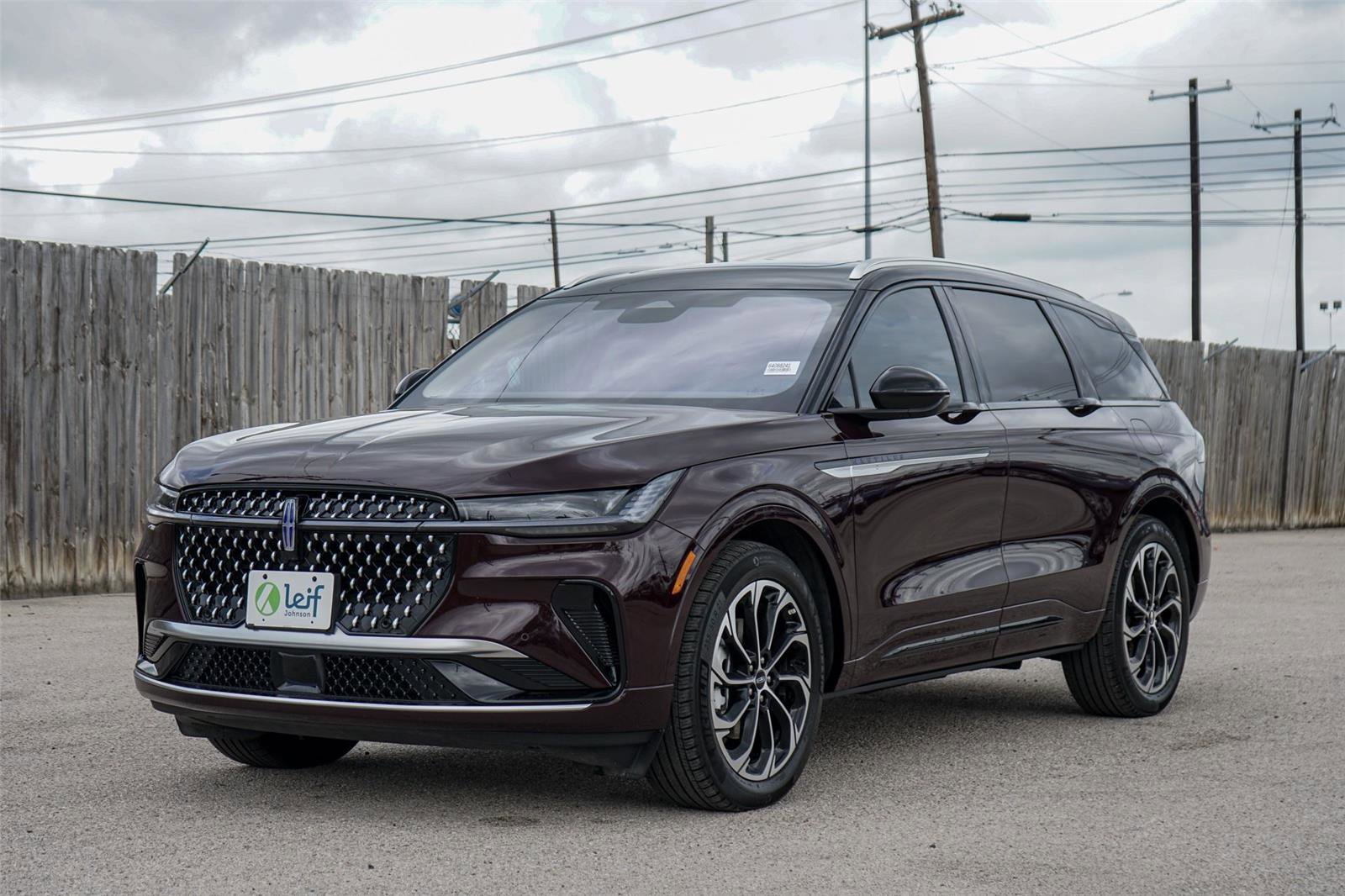 Used 2025 Lincoln Nautilus Reserve image 7