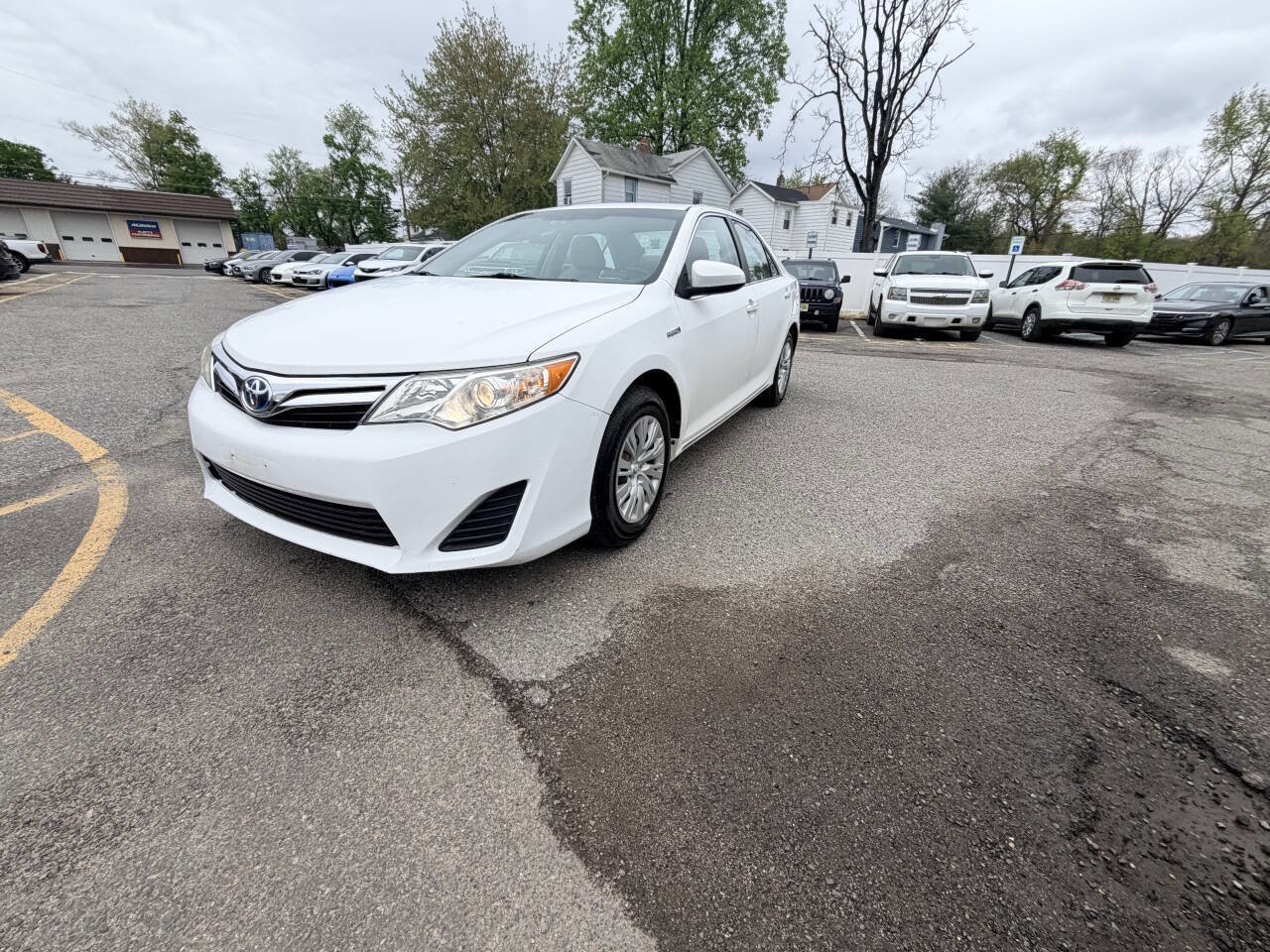 Used 2012 Toyota Camry LE FWD image 35