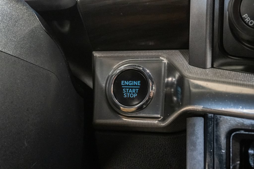Used 2024 Ford F150 Lariat w/ Bed Utility Package AWD/4WD image 16
