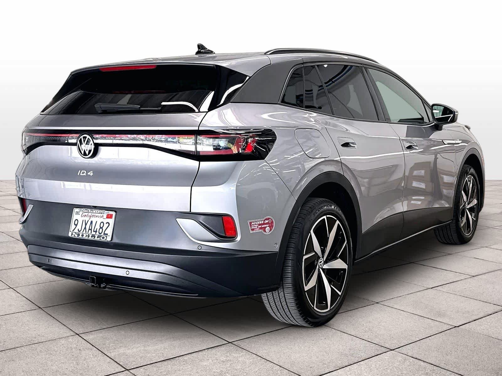 Used 2023 Volkswagen ID.4 Pro S AWD/4WD image 9