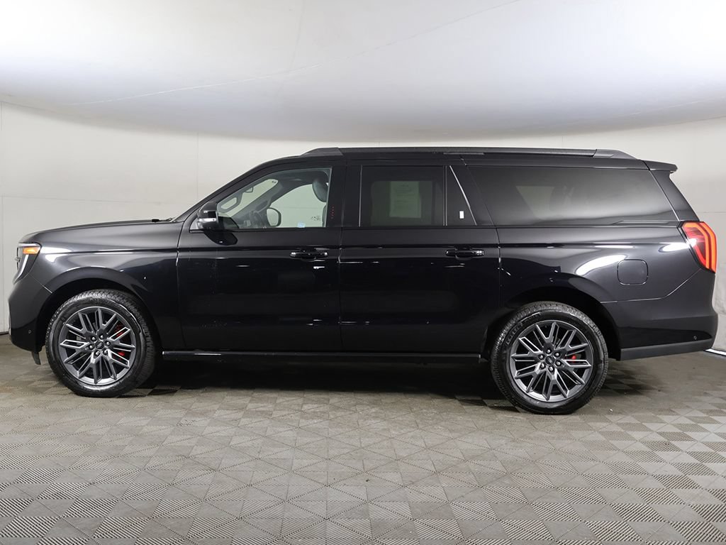 Used 2025 Ford Expedition Max Platinum w/ Stealth Performance Package AWD/4WD image 19