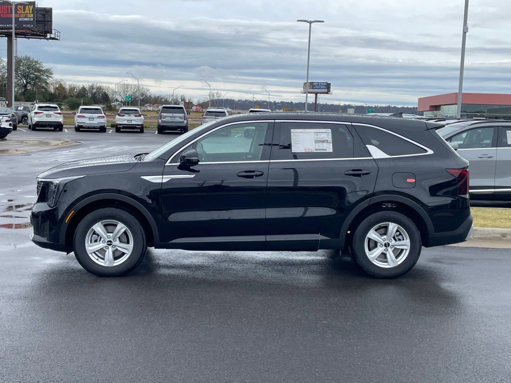 New 2026 Kia Sorento LX FWD image 4