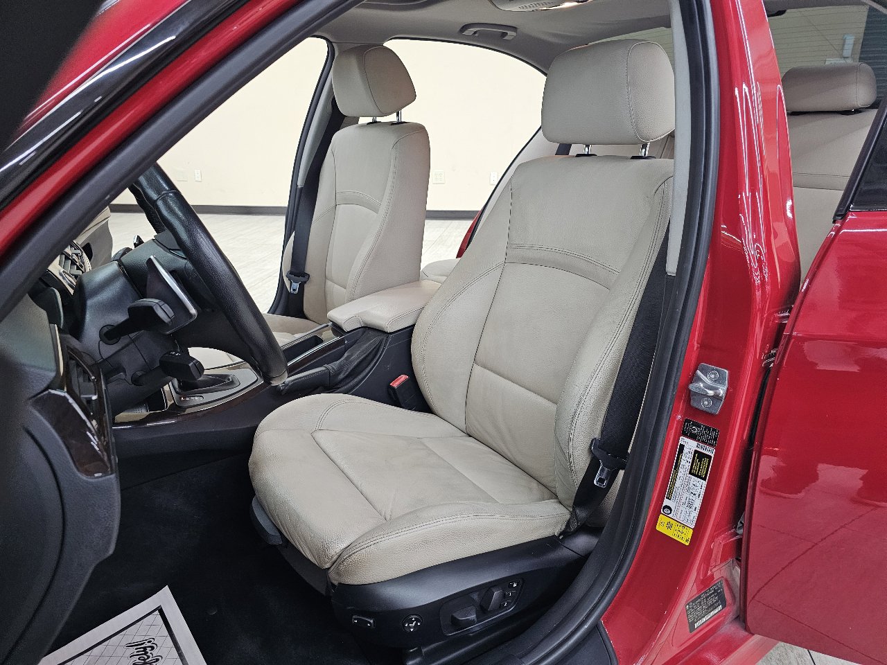 Used 2011 BMW 335i Sedan image 16