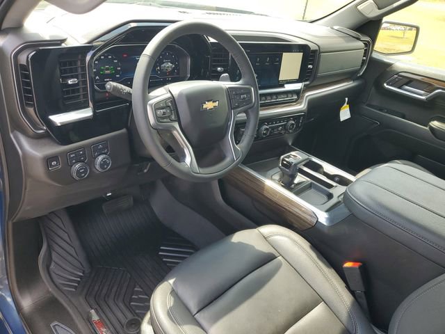 Used 2024 Chevrolet Silverado 1500 LT image 6
