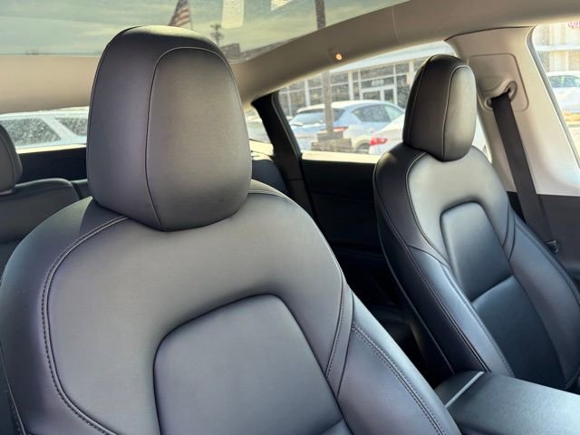 Used 2022 Tesla Model Y Performance image 27