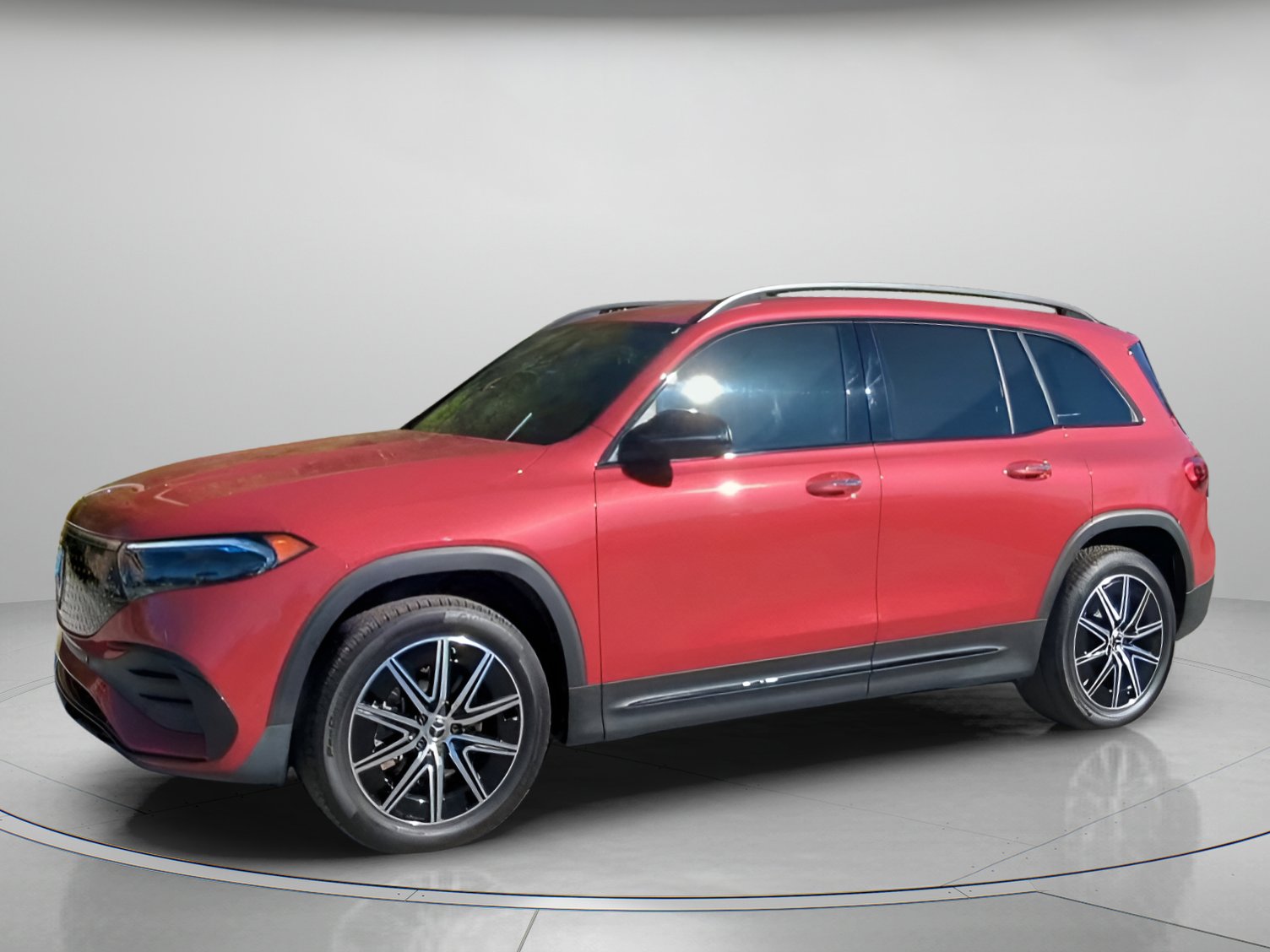 Used 2024 Mercedes-Benz EQB 300 4MATIC image 13