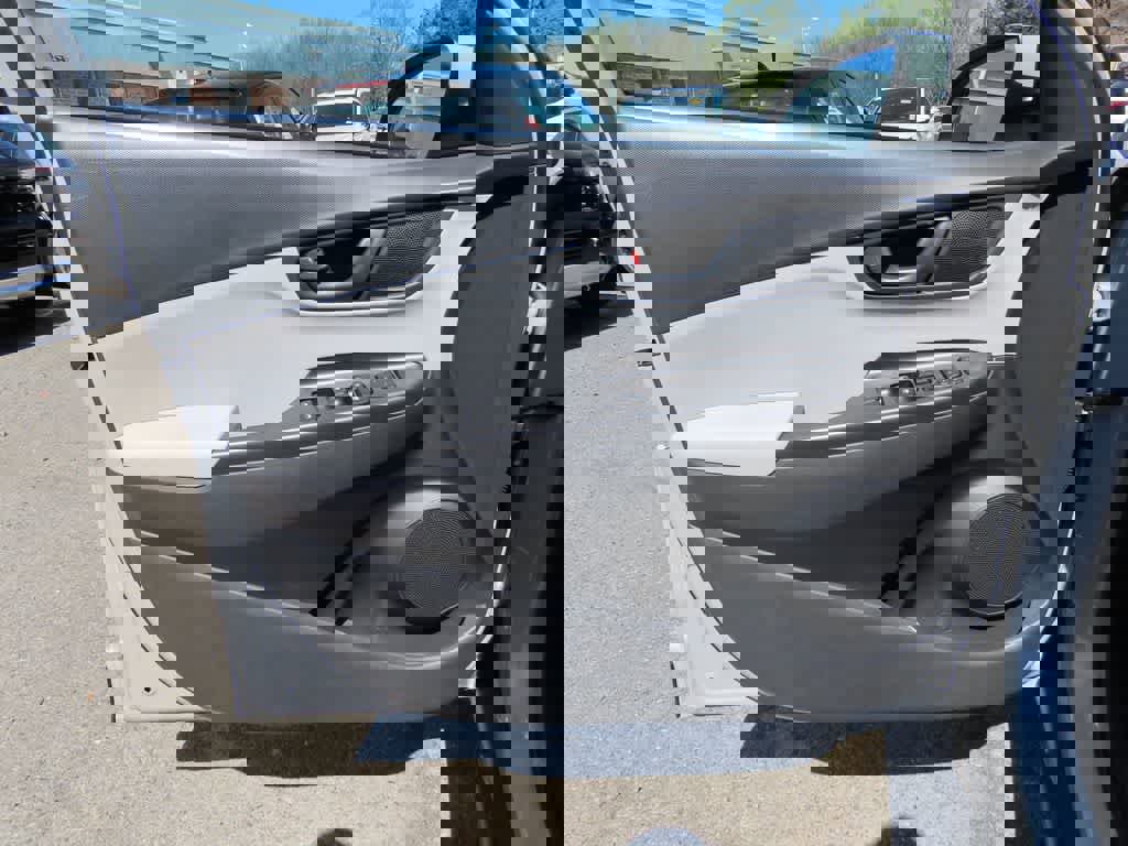 Used 2023 Hyundai Kona SEL w/ Cargo Package AWD/4WD image 16