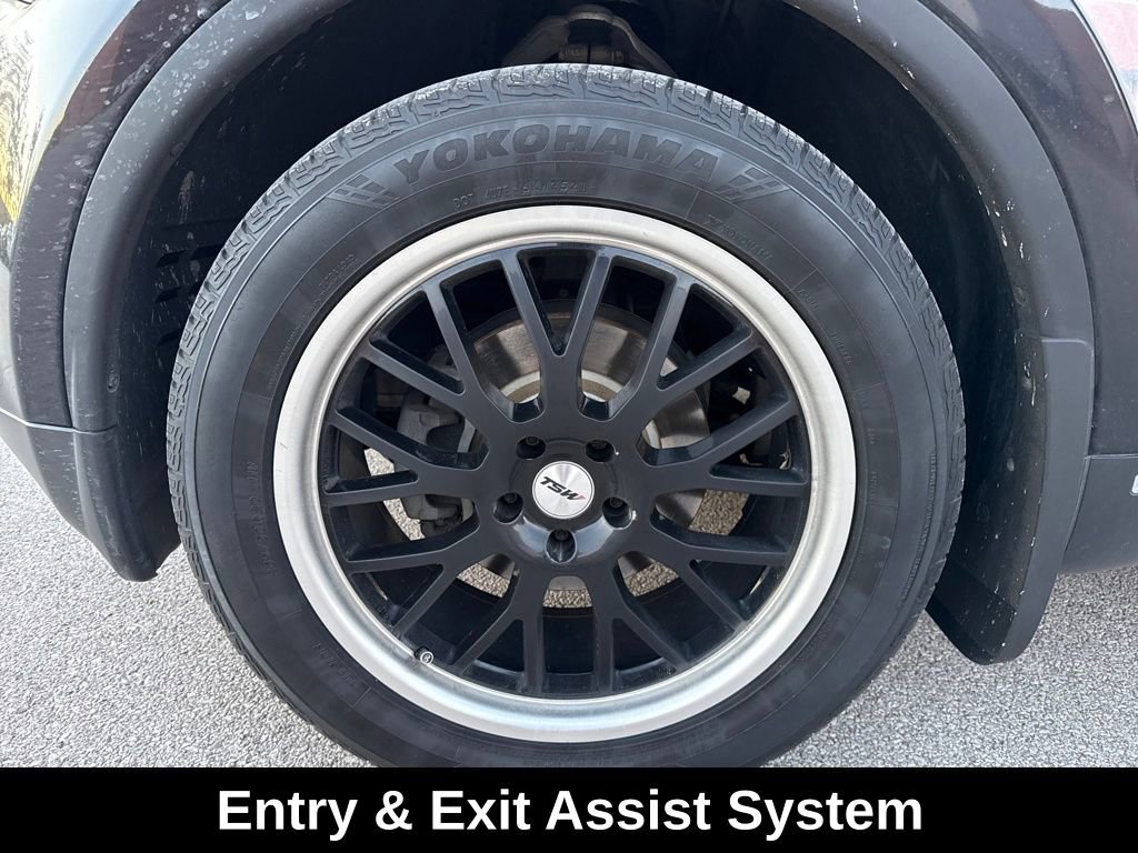 Used 2015 INFINITI QX70 AWD w/ Premium Package image 11