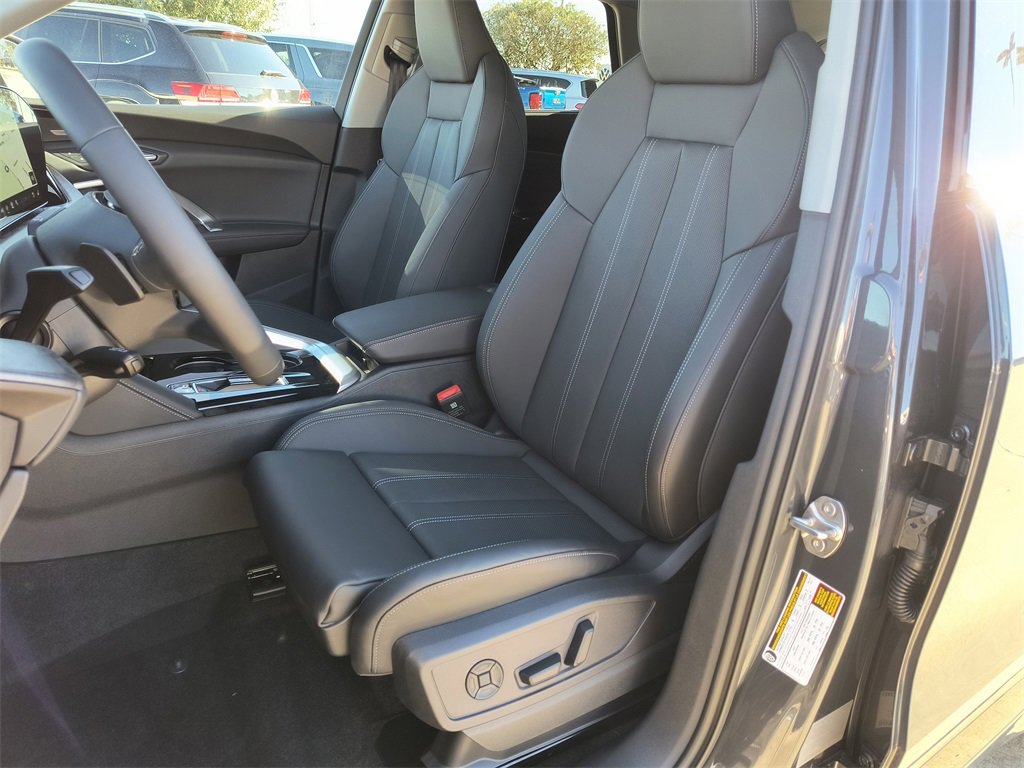 New 2025 Audi Q5 Premium Plus image 7