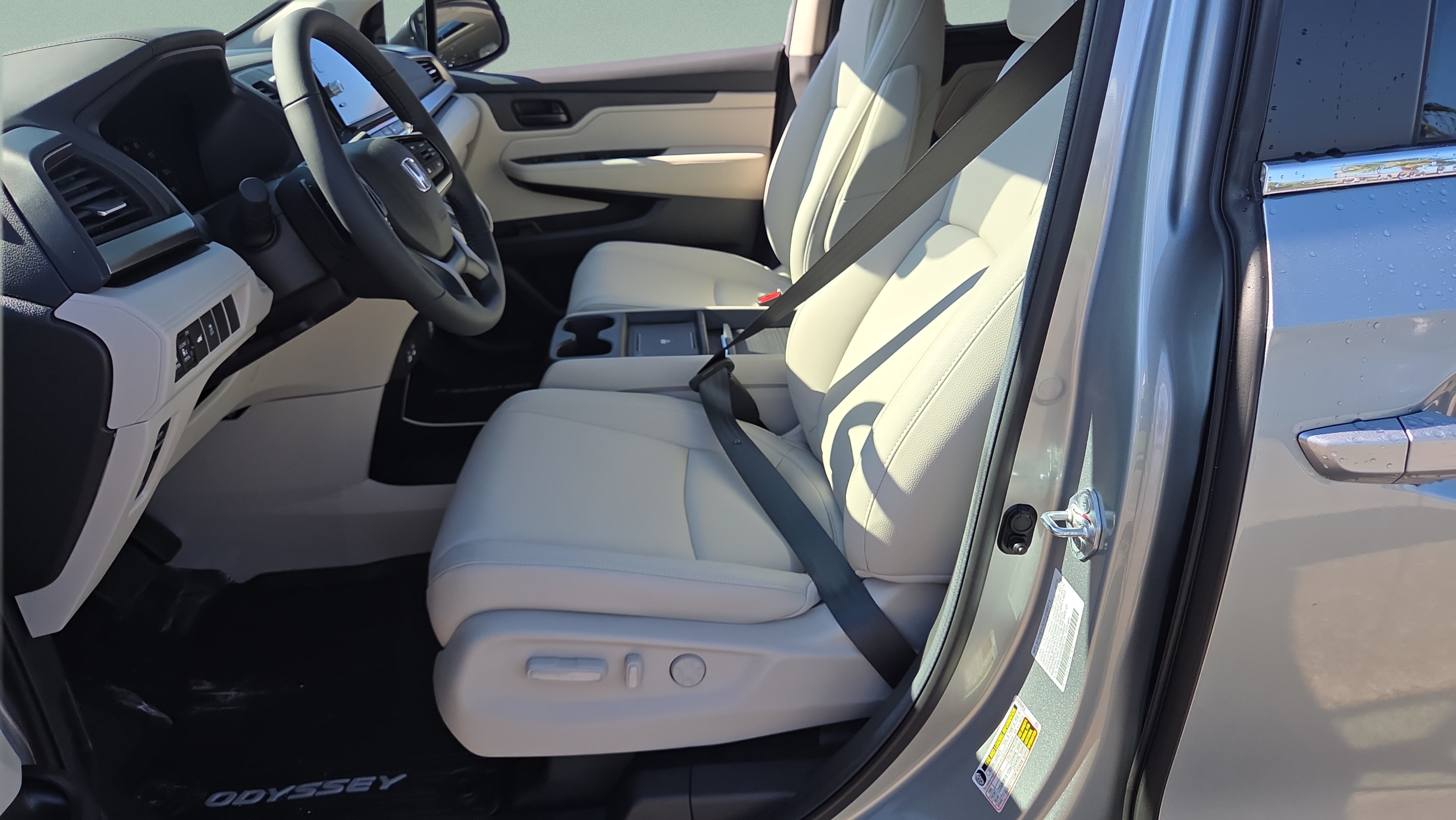 New 2026 Honda Odyssey EX-L image 9