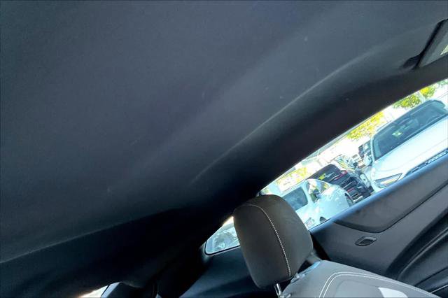 Used 2021 Chevrolet Camaro LT RWD image 13