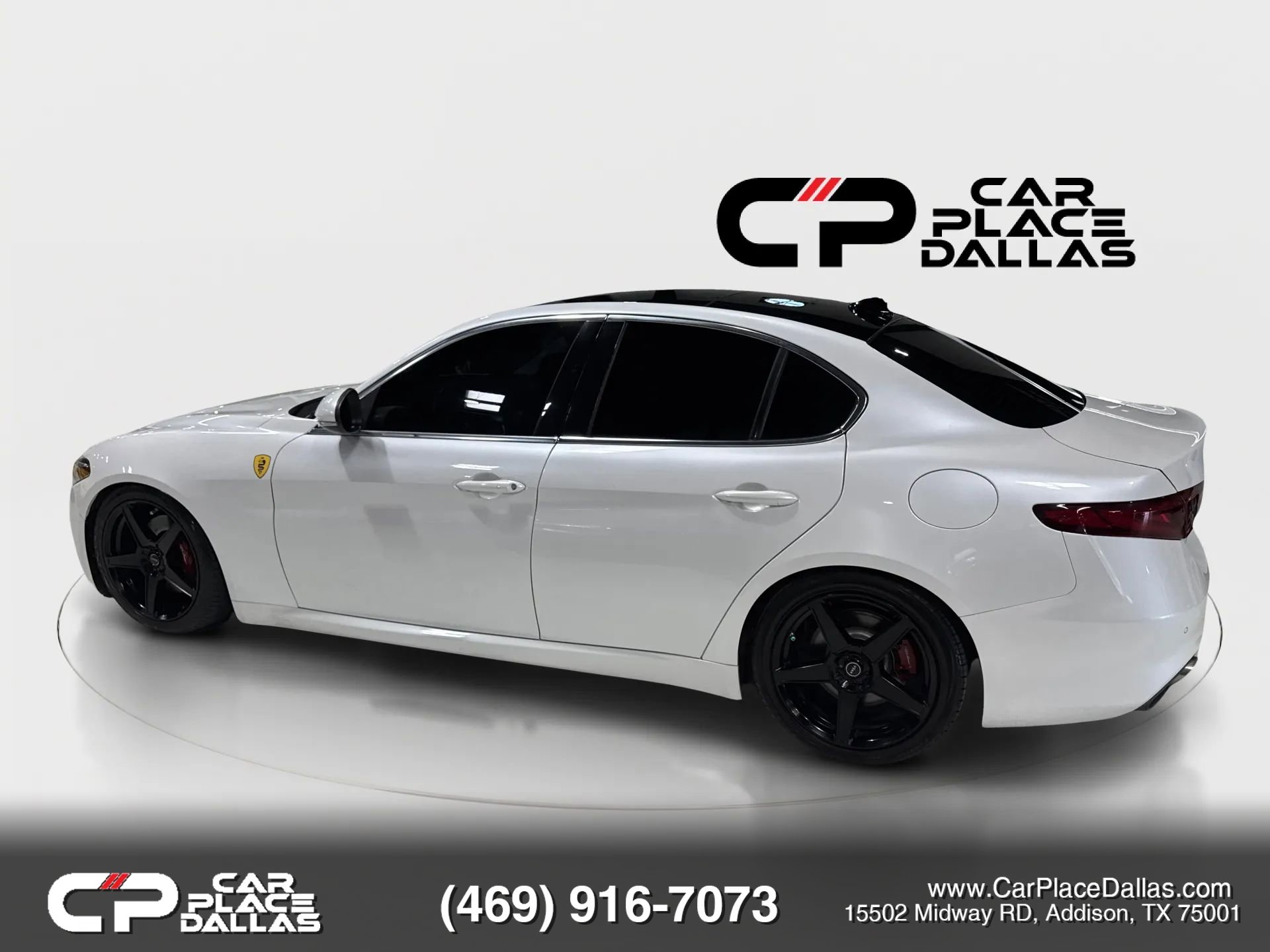 Used 2018 Alfa Romeo Giulia Ti RWD image 5