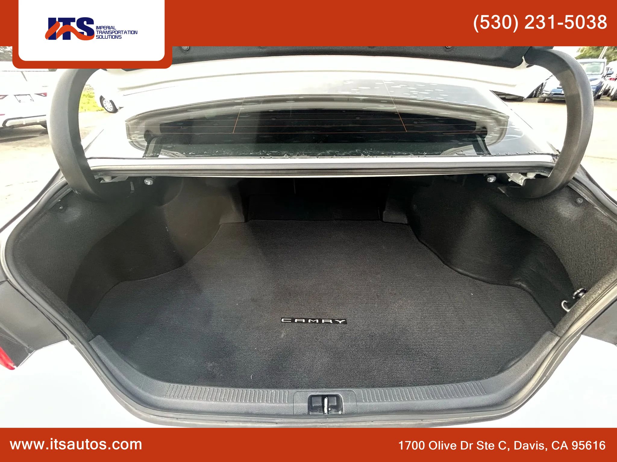 Used 2019 Toyota Camry SE w/ Carpet Mat Package image 20
