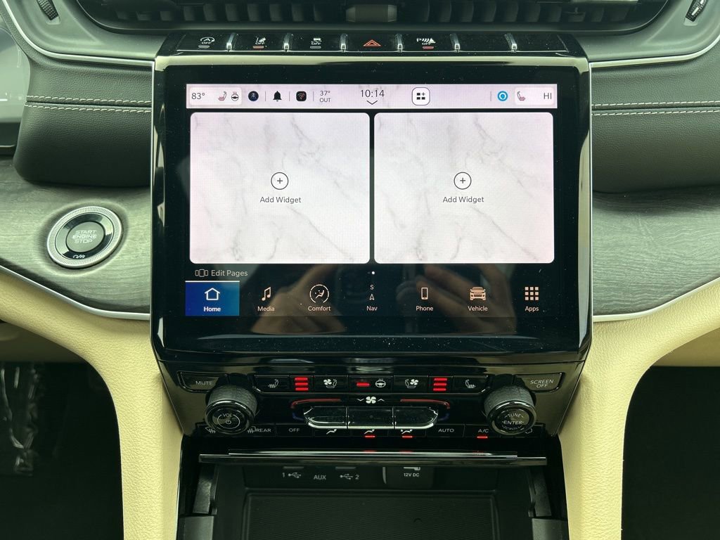 Used 2023 Jeep Grand Cherokee Limited w/ Luxury Tech Group II image 28