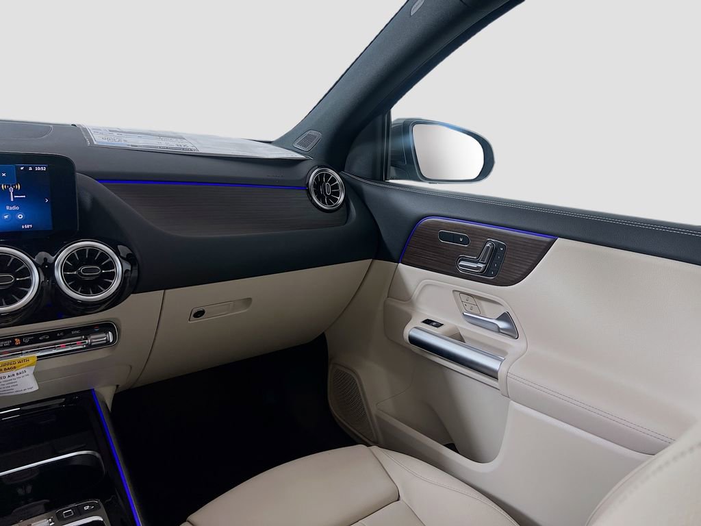 Used 2026 Mercedes-Benz GLA 250 4MATIC image 25