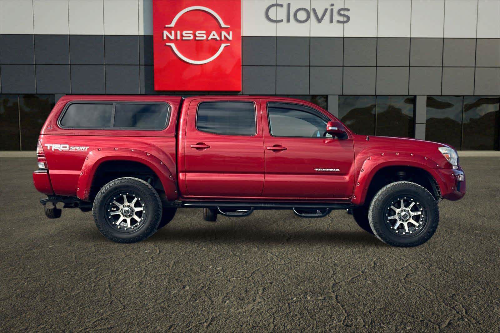 Used 2015 Toyota Tacoma 4x4 Double Cab w/ TRD Sport Package image 8