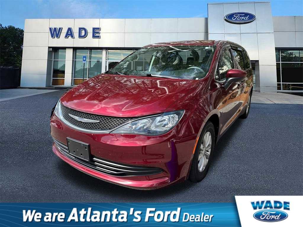 Used 2017 Chrysler Pacifica Touring w/ Tire & Wheel Group