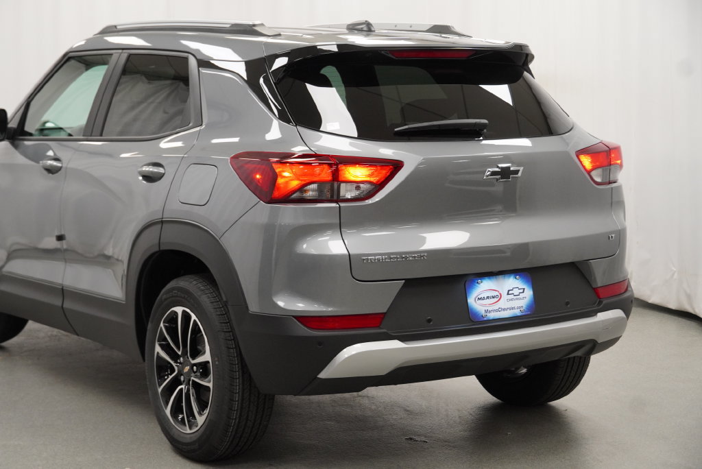 New 2026 Chevrolet TrailBlazer LT w/ Convenience Package FWD image 16