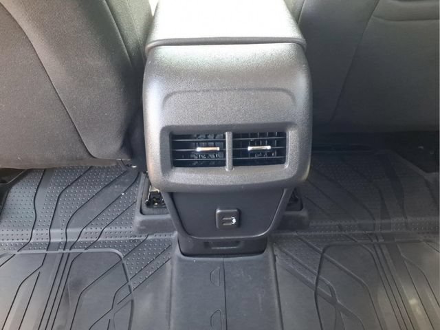 Used 2023 Chevrolet Equinox LT AWD/4WD image 16