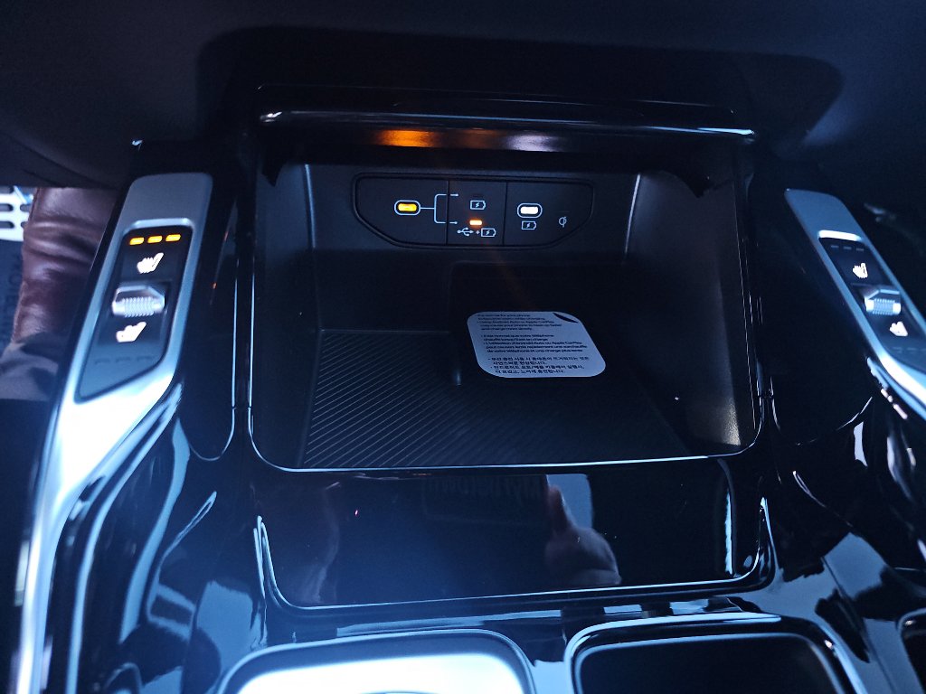 New 2026 Kia Sorento SX Prestige image 19