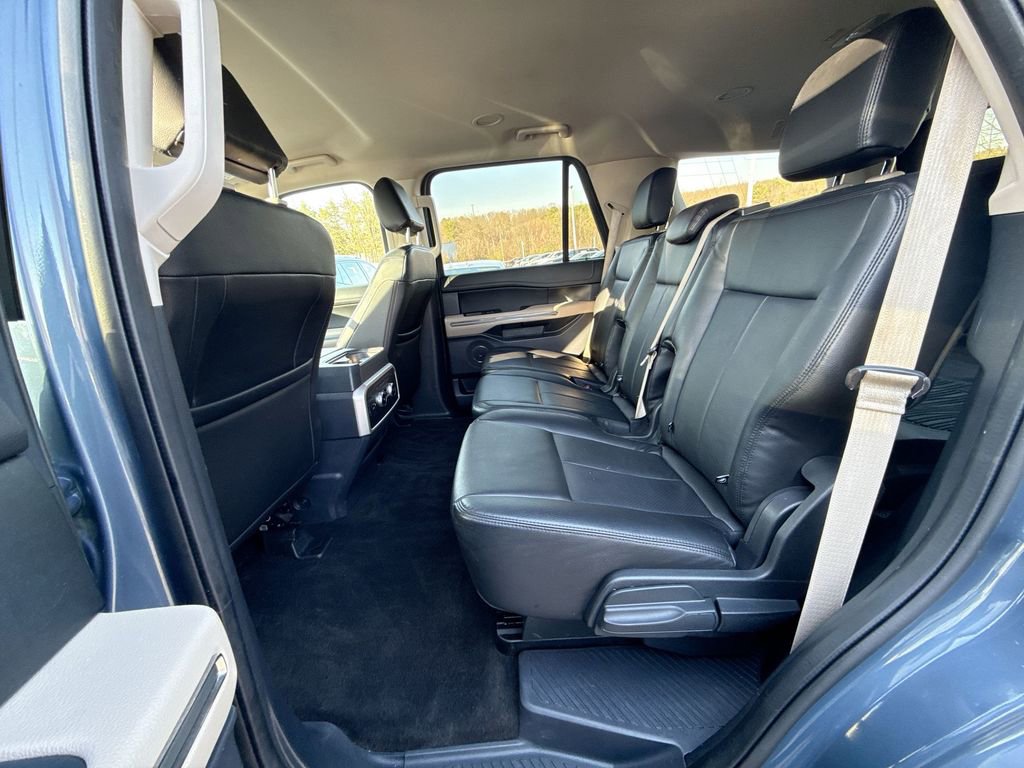 Used 2022 Ford Expedition XLT image 23