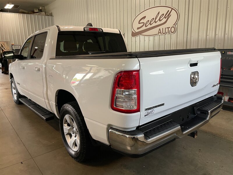 Used 2022 RAM 1500 Big Horn AWD/4WD image 3