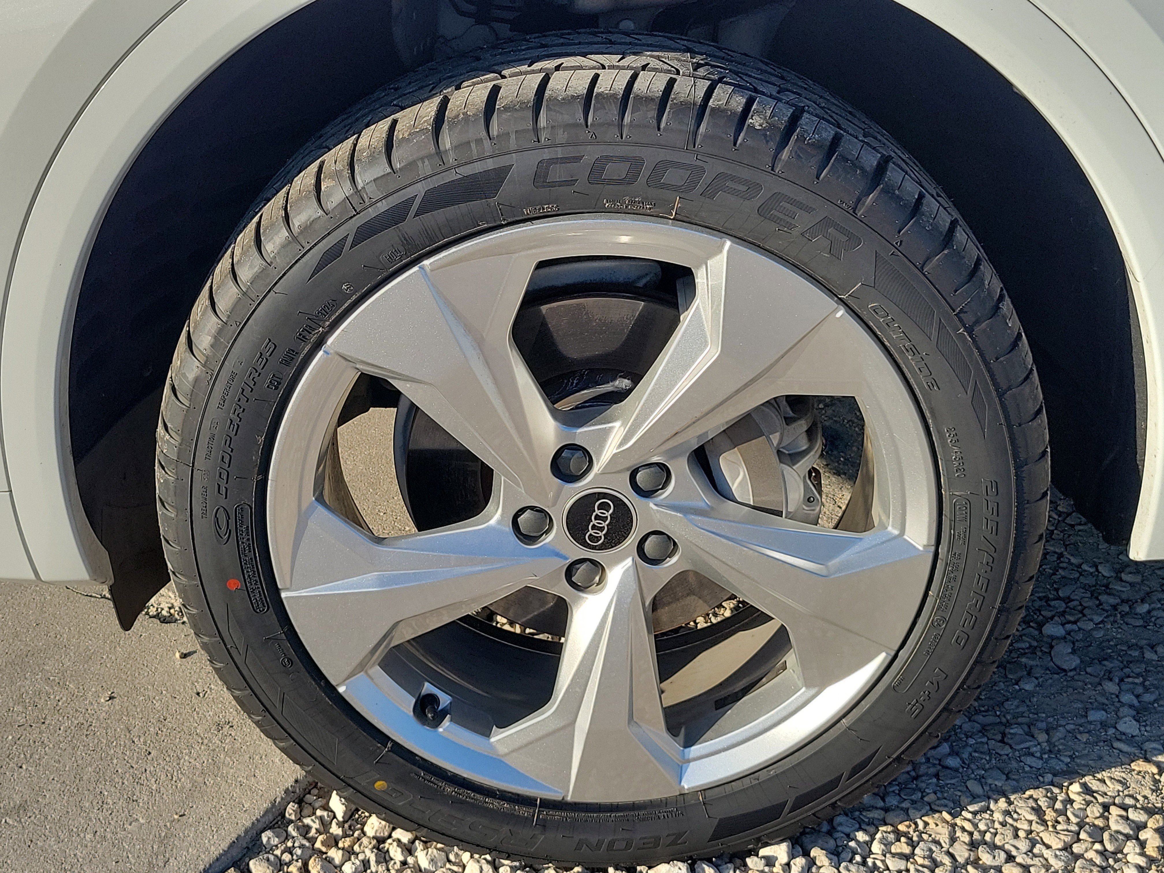 Used 2021 Audi Q5 Prestige image 10