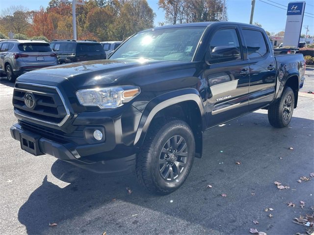 Used 2022 Toyota Tacoma SR5 image 3