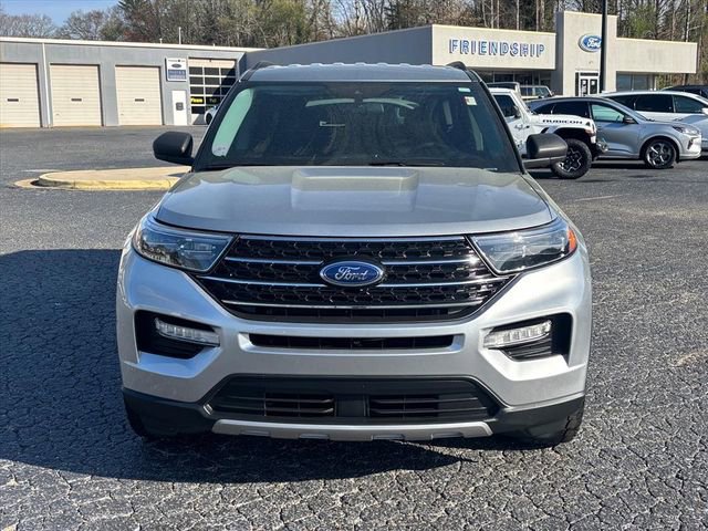 Used 2023 Ford Explorer XLT w/ Equipment Group 202A image 22