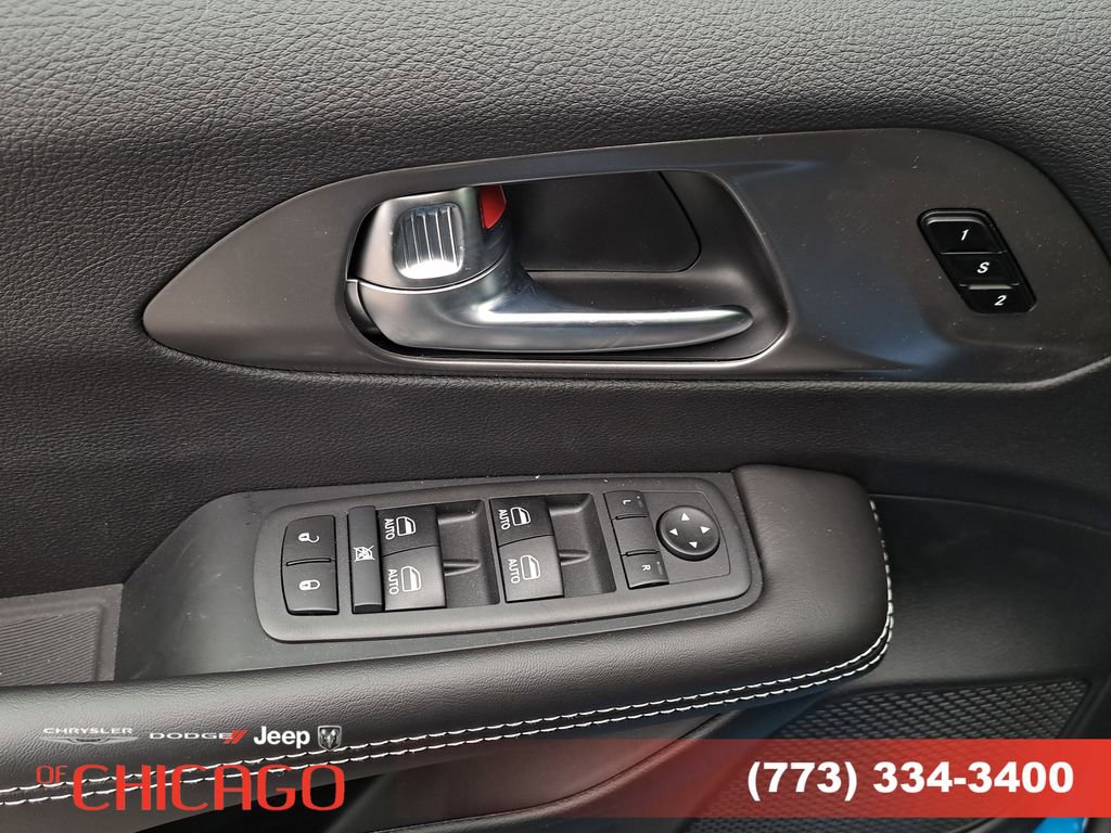 New 2026 Chrysler Pacifica Select w/ S Appearance Package image 24