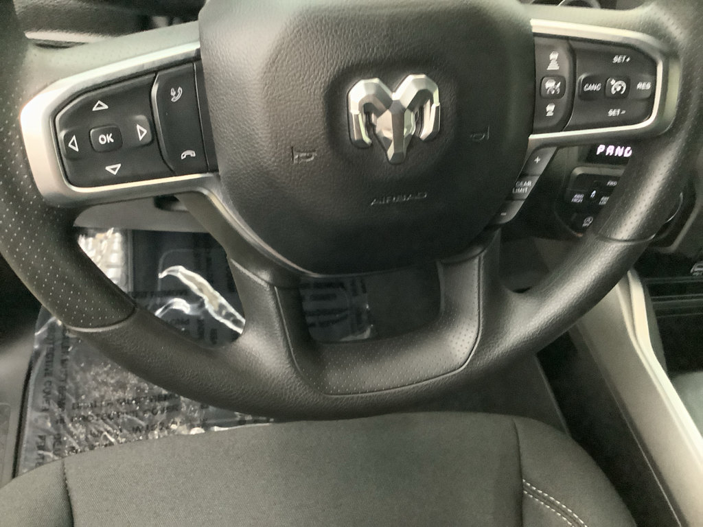 New 2026 RAM 1500 Express AWD/4WD image 14