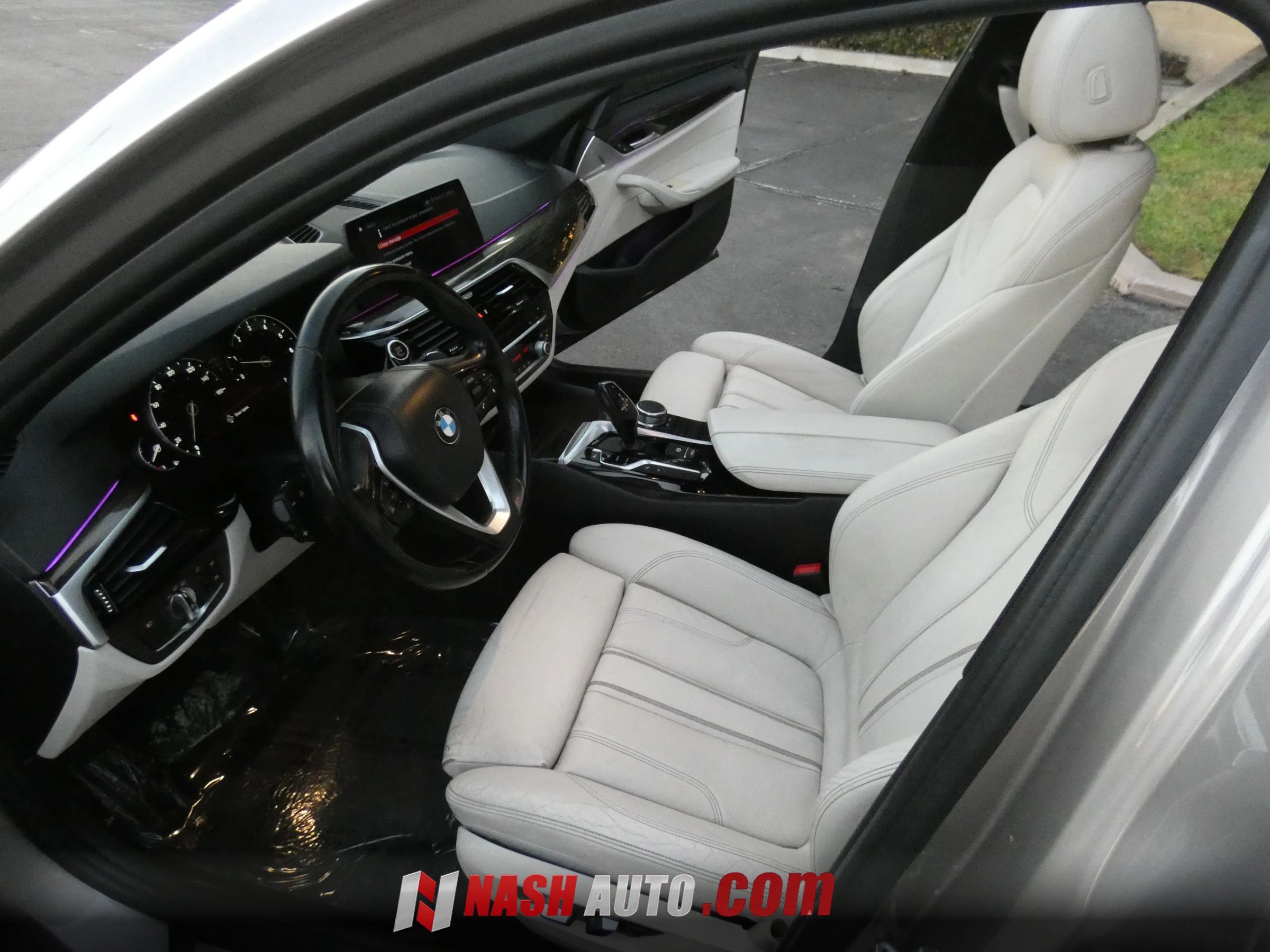 Used 2018 BMW 540i RWD image 44
