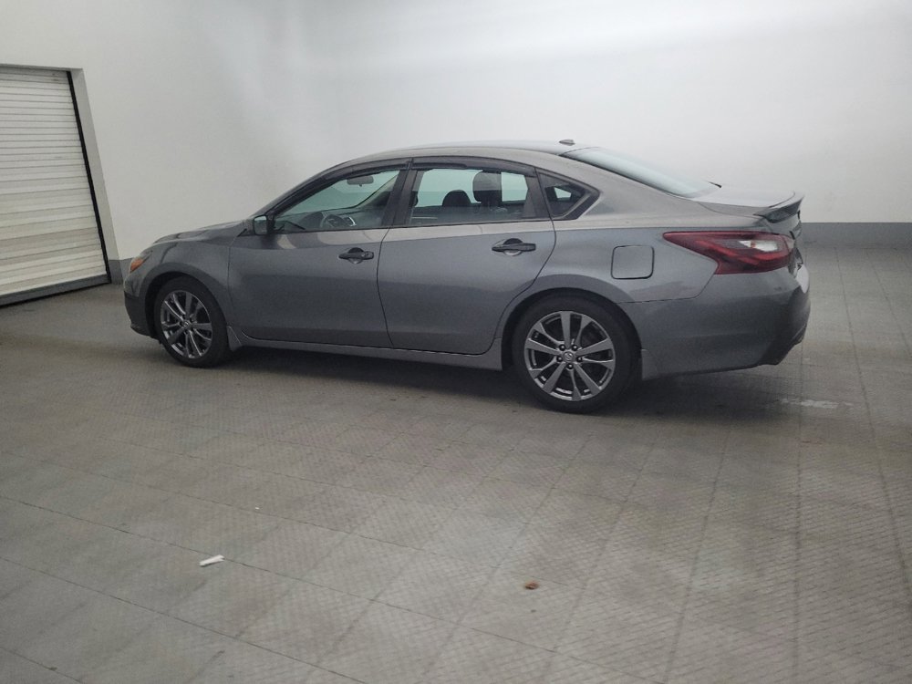 Used 2018 Nissan Altima 2.5 SR w/ SR Special Edition image 3