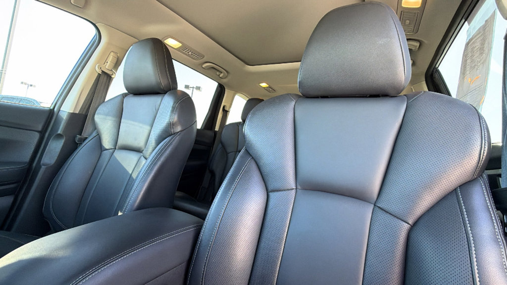 Used 2022 Subaru Ascent Limited w/ Technology Package image 11