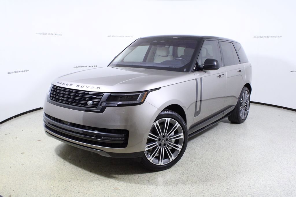 Used 2023 Land Rover Range Rover SE image 1
