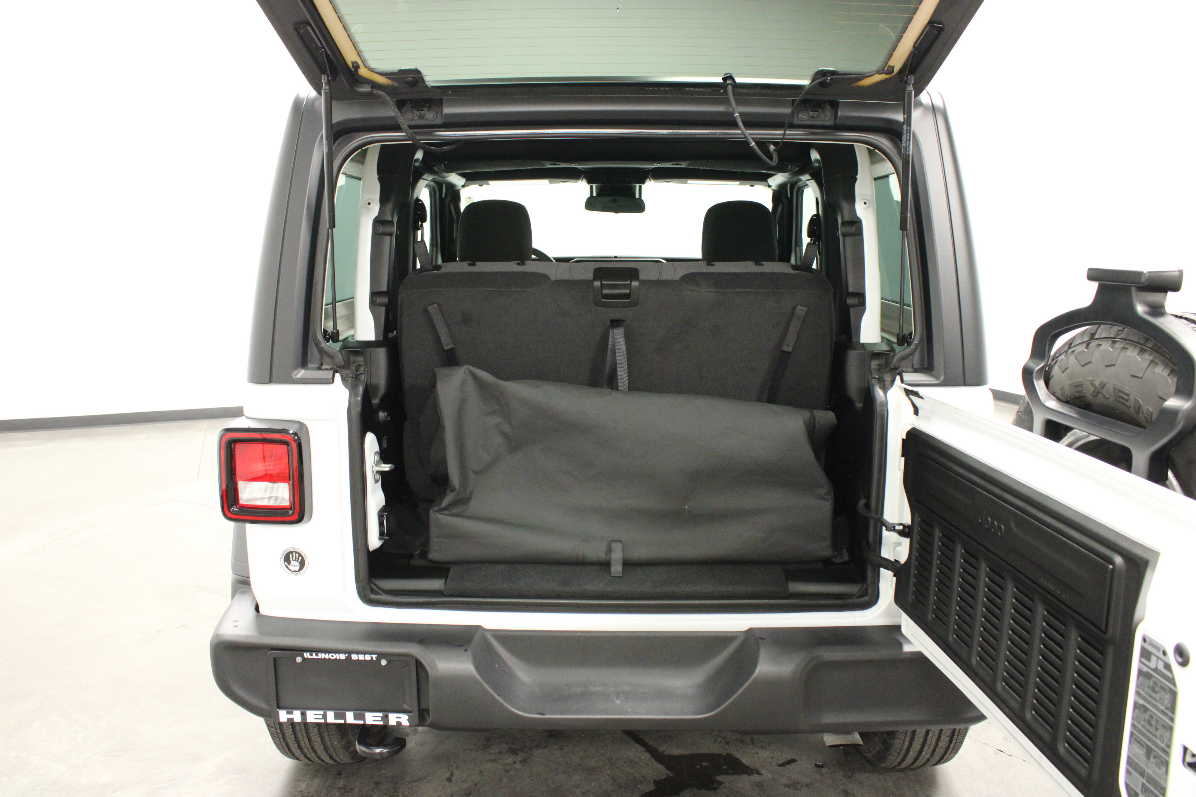 Used 2024 Jeep Wrangler Sport S AWD/4WD image 13