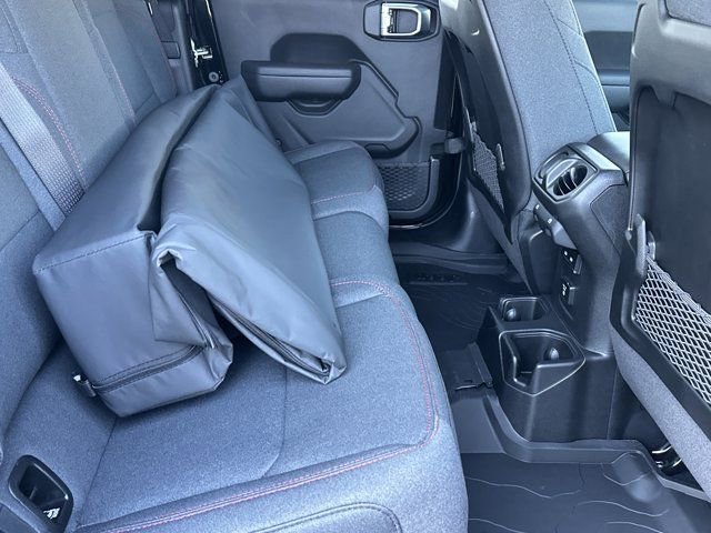 New 2026 Jeep Gladiator Rubicon w/ Technology Group image 15