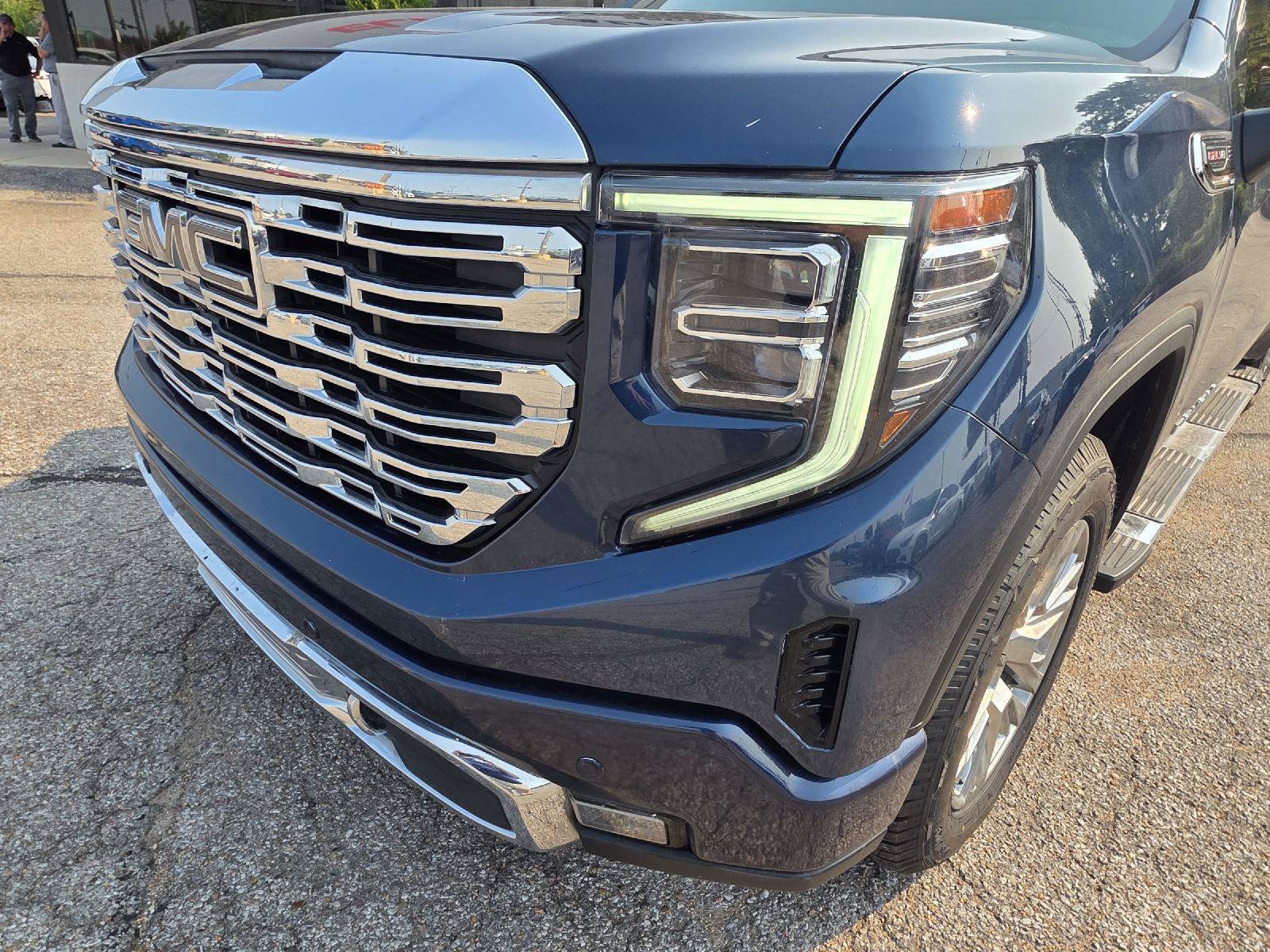 Used 2022 GMC Sierra 1500 Denali AWD/4WD image 44