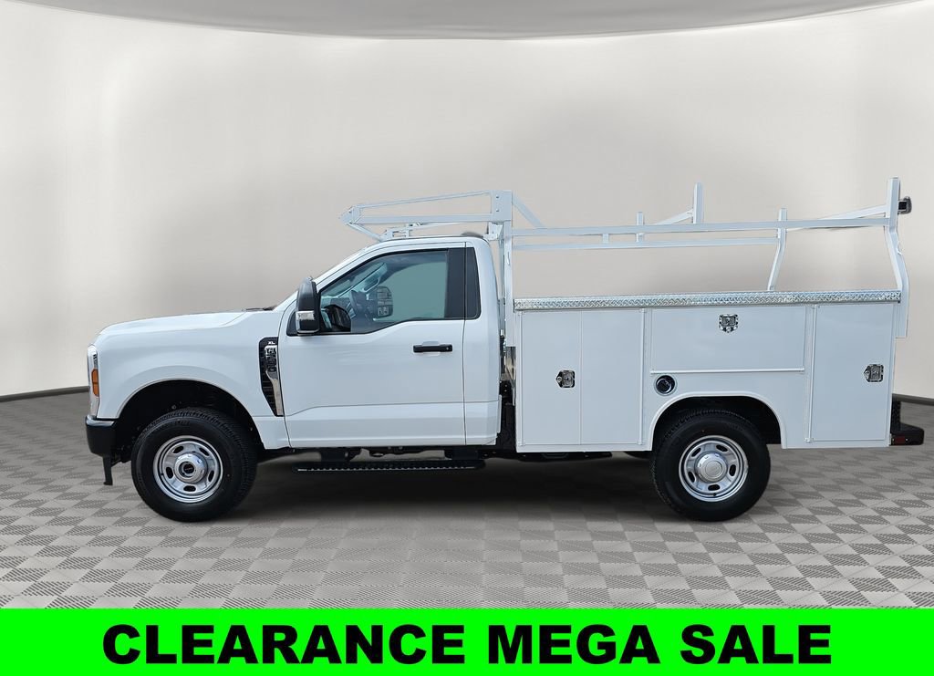 New 2025 Ford F250 XL w/ FX4 Off-Road Package image 6