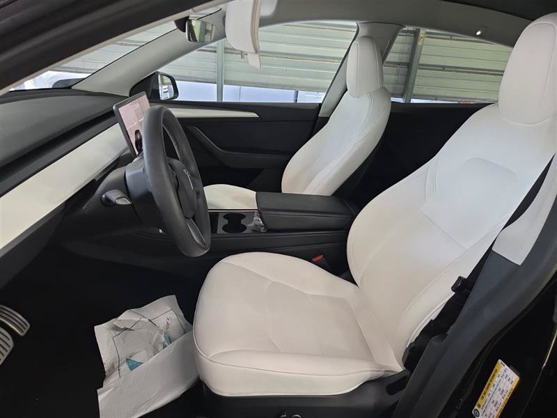 Used 2023 Tesla Model Y Performance AWD/4WD image 4