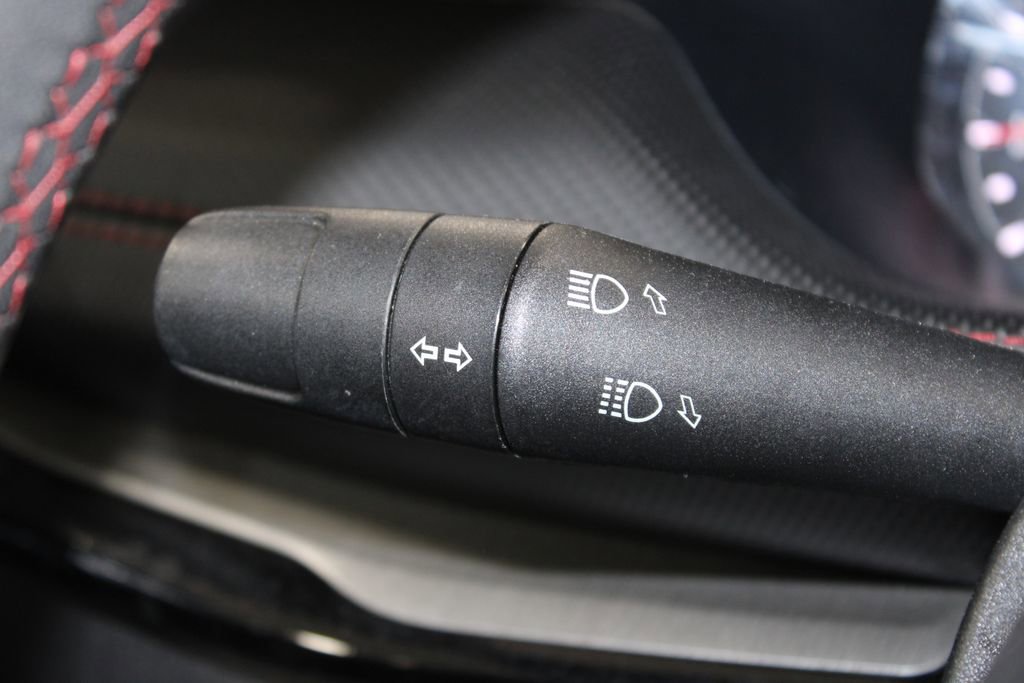 Used 2025 Jeep Compass Trailhawk image 35