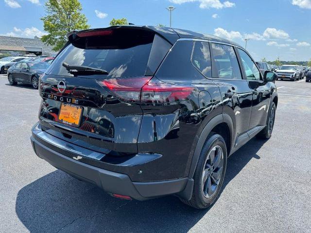 Certified 2026 Nissan Rogue SV FWD image 3