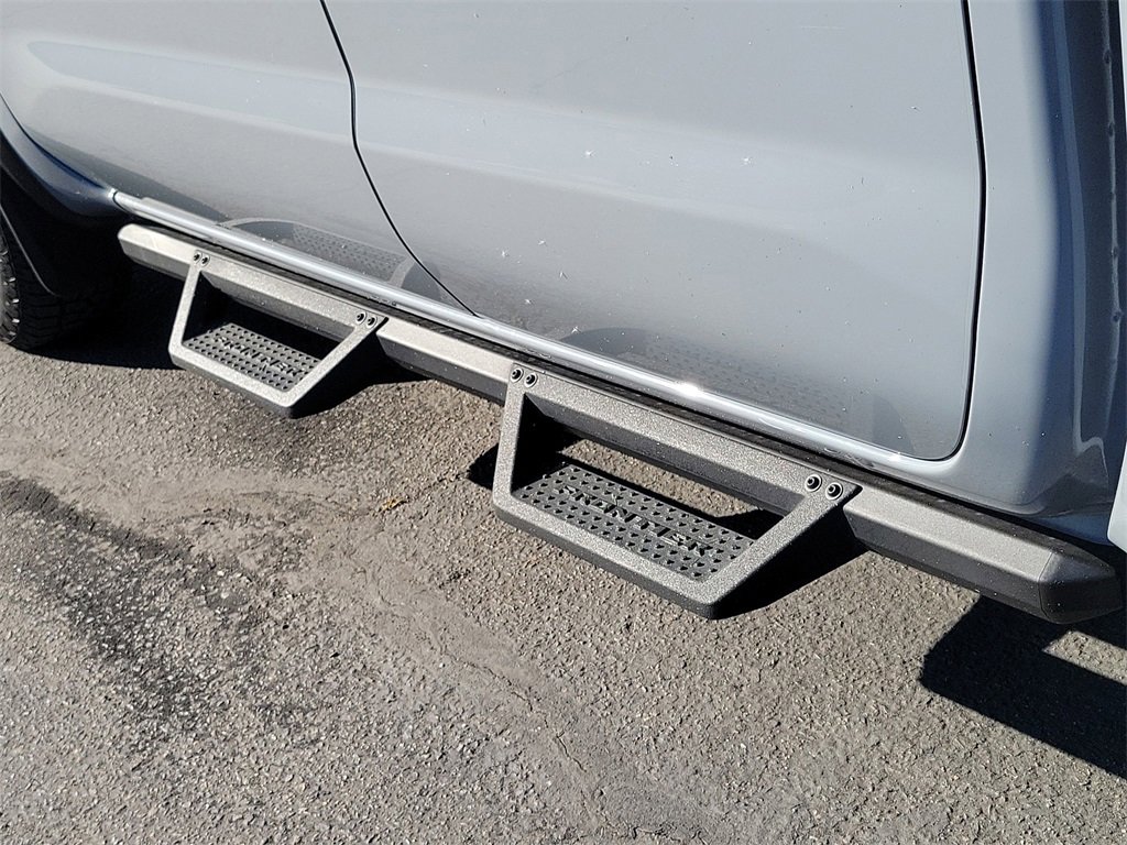 Used 2022 Nissan Frontier Pro-X image 23