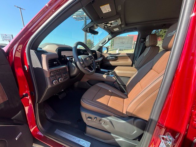 New 2026 Chevrolet Tahoe High Country w/ Sun And Tow Package AWD/4WD image 11
