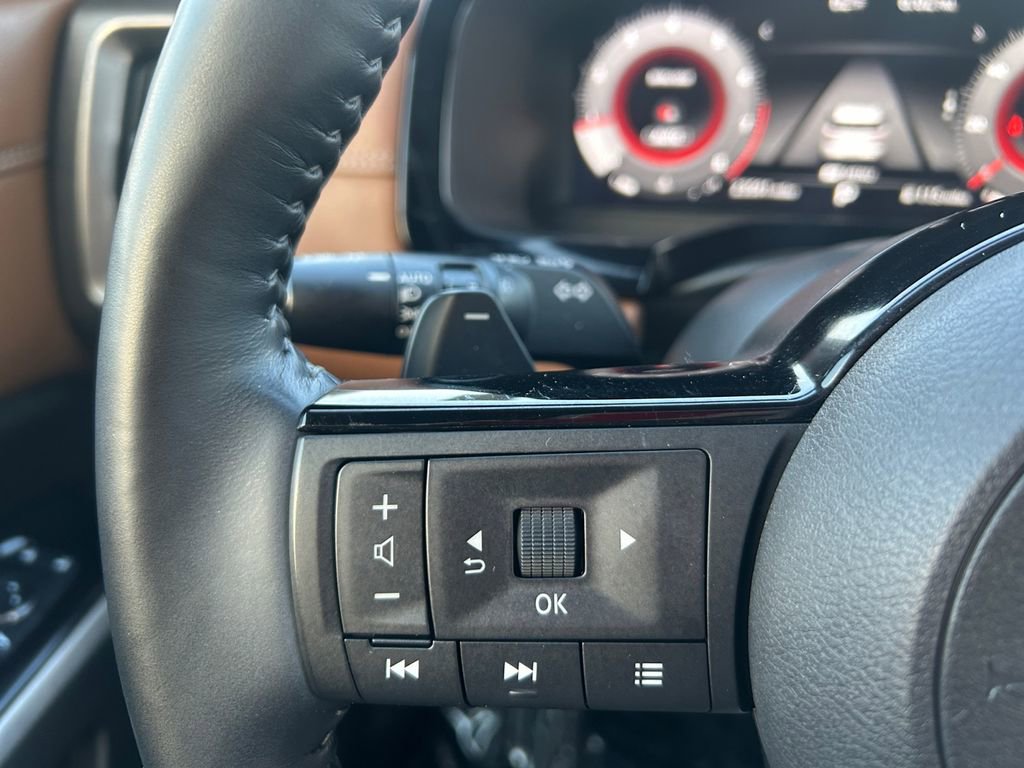Used 2023 Nissan Pathfinder Platinum AWD/4WD image 20