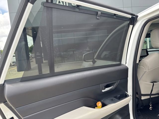 Used 2025 Toyota Grand Highlander AWD Hybrid image 14
