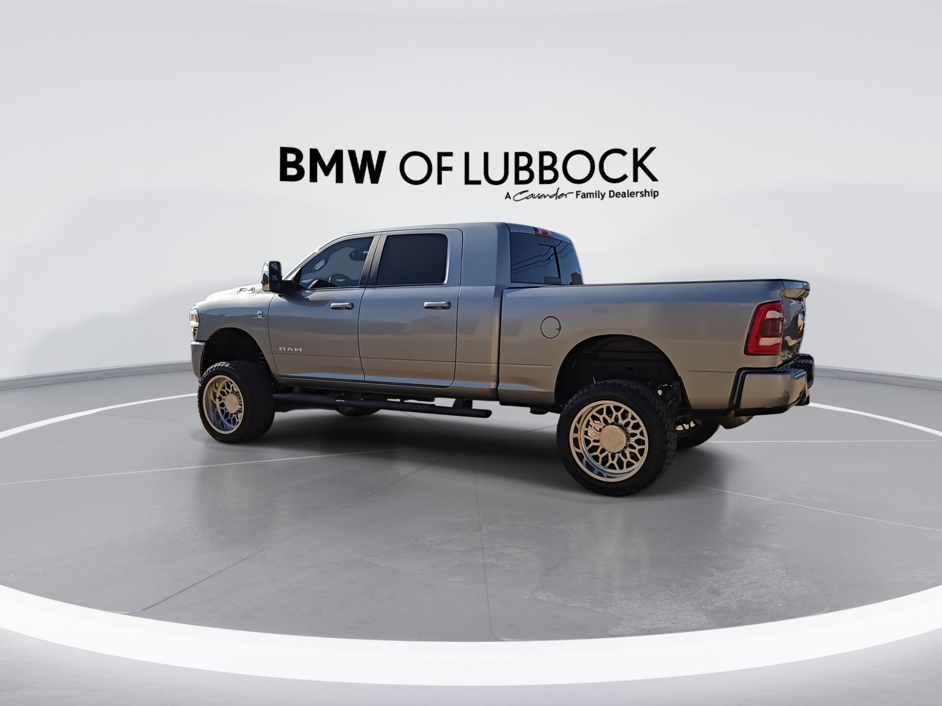 Used 2023 RAM 2500 Laramie AWD/4WD image 7