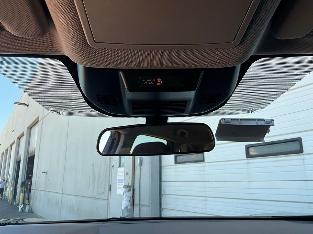 Used 2025 Nissan Rogue SV FWD image 18