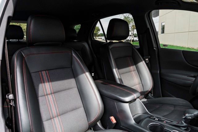 Used 2023 Chevrolet Equinox RS image 28